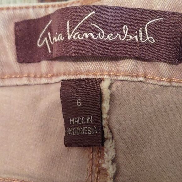 Gloria Vanderbilt Women's size 6 mauve pink denim Bermuda shorts 10 1/2 inseam - Picture 4 of 9